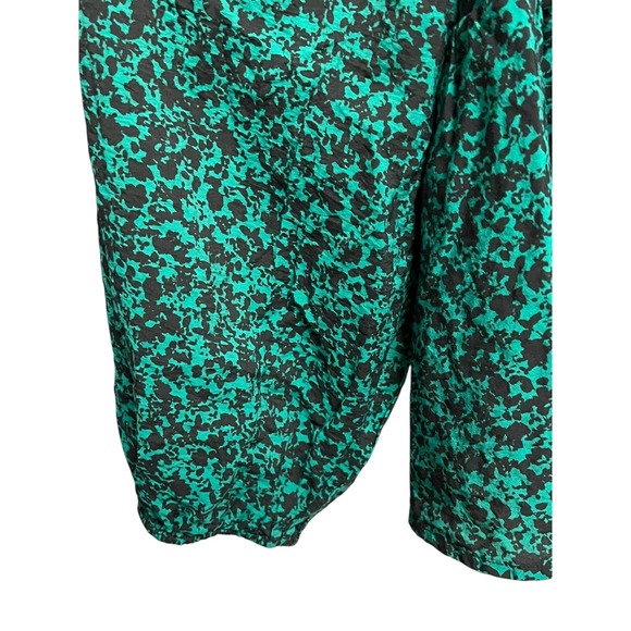 Ava & Viv Top Women's Plus Size 4X Green Black Animal Print Peplum L/S Smocked - Picture 5 of 14